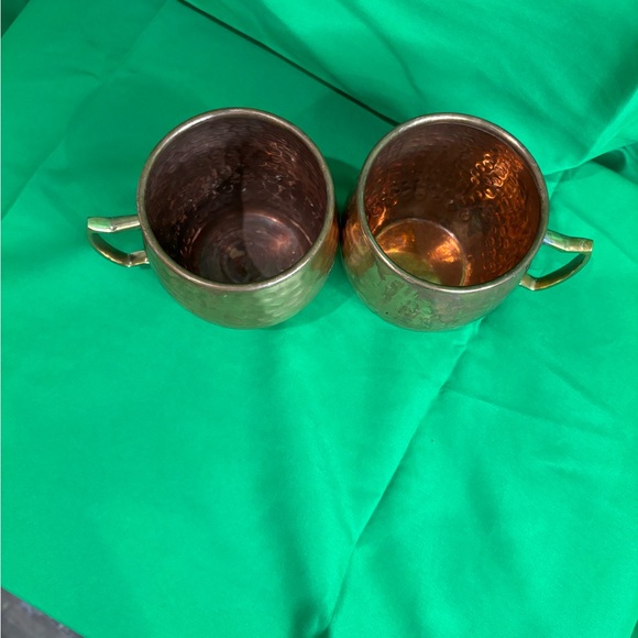 (2) Moscow mule solid copper mugs. - Picture 2 of 9